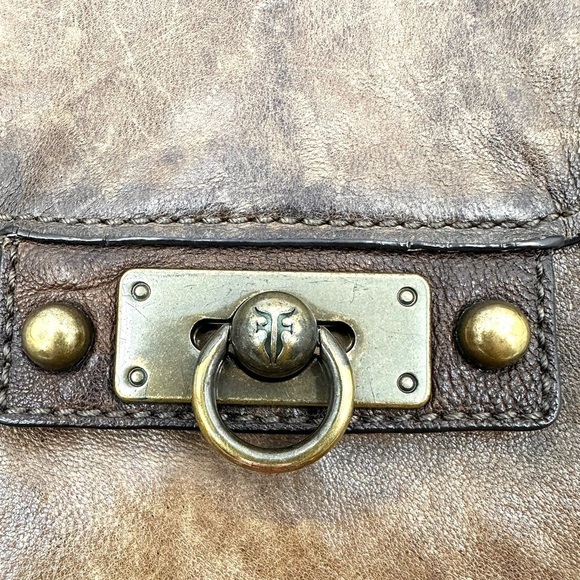 Frye Cameron Magazine Crossbody Bag Brown Leather Purse Distressed Satchel DB875 - Picture 5 of 16